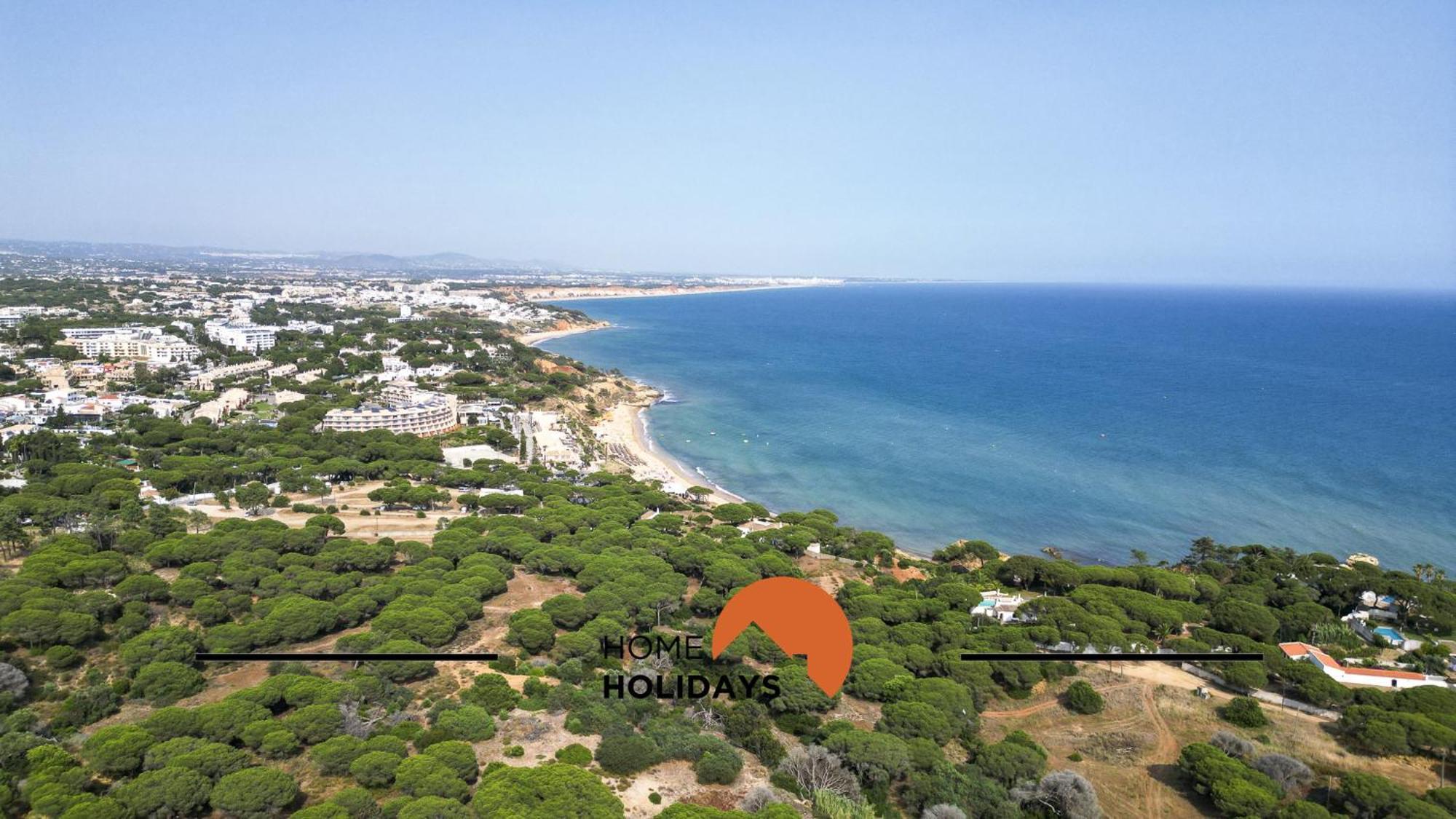#269 Pedra Bicos R By Holidays